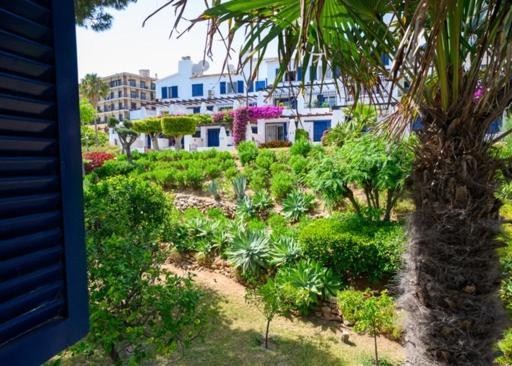 Newly Renovated 2 Bedroom Beachfront House Sitio de Calahonda Bagian luar foto